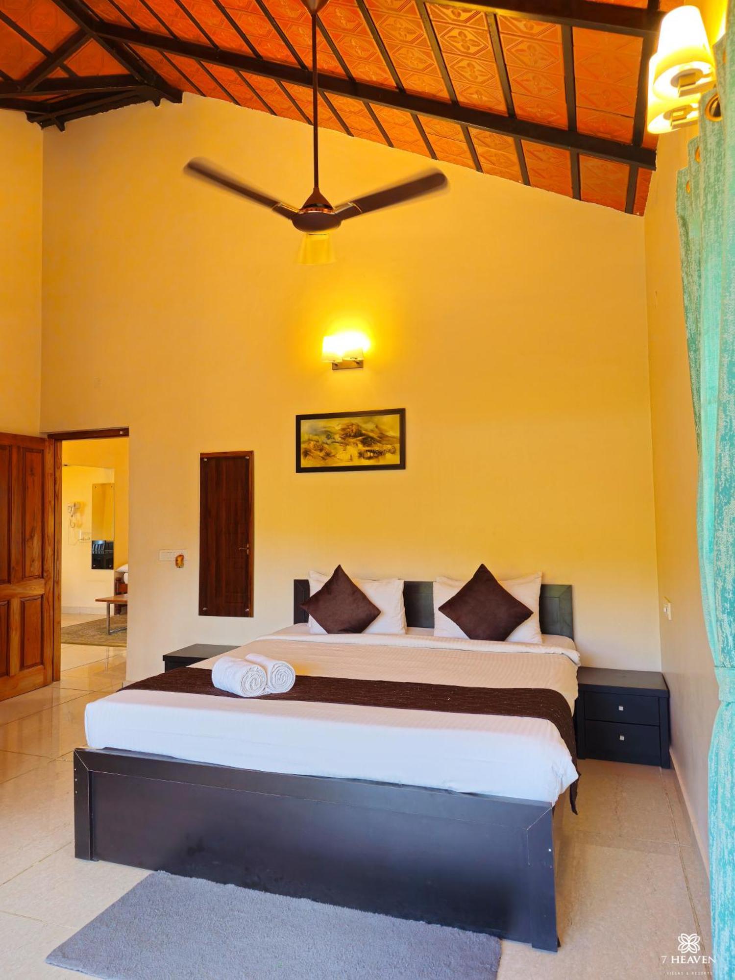 7 Heaven Villas & Resorts จิกมากาลูร์ ภายนอก รูปภาพ